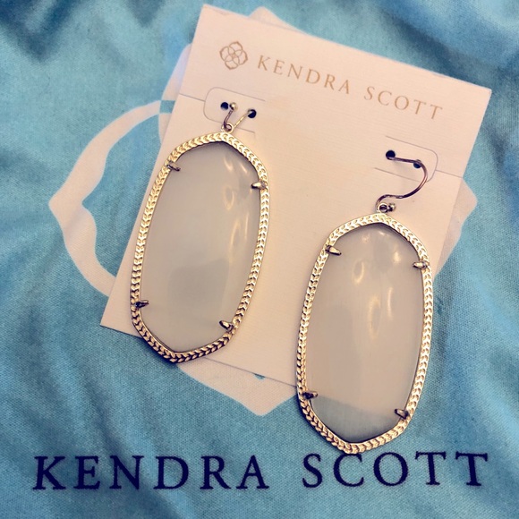 Kendra Scott Jewelry - Kendra Scott Elle Gold Drop Earrings in Slate Gray